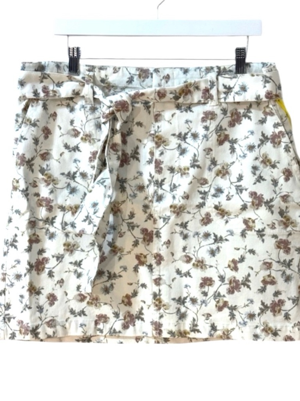 CeCe Floral Tie-Waist Mini Skirt - Cream Floral Size 16